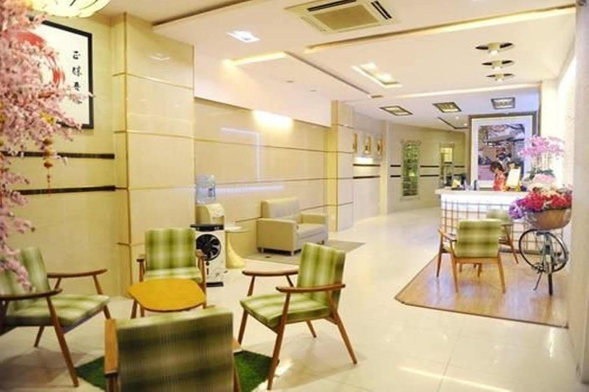Thuy Sakura Hotel & Serviced Apartment Ho Či Minovo Město Exteriér fotografie